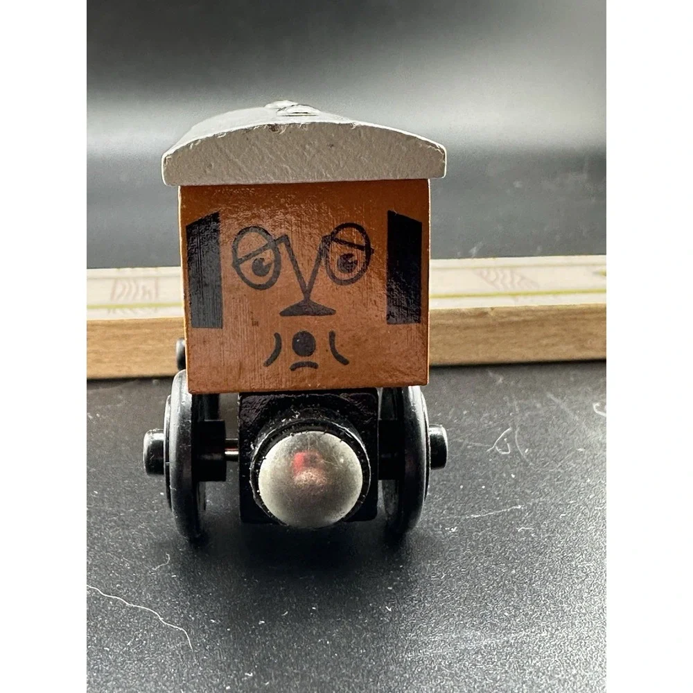 Annie Passenger‎ Car Thomas Wooden Railway Vtg 2003 Train Engine Learning Curve